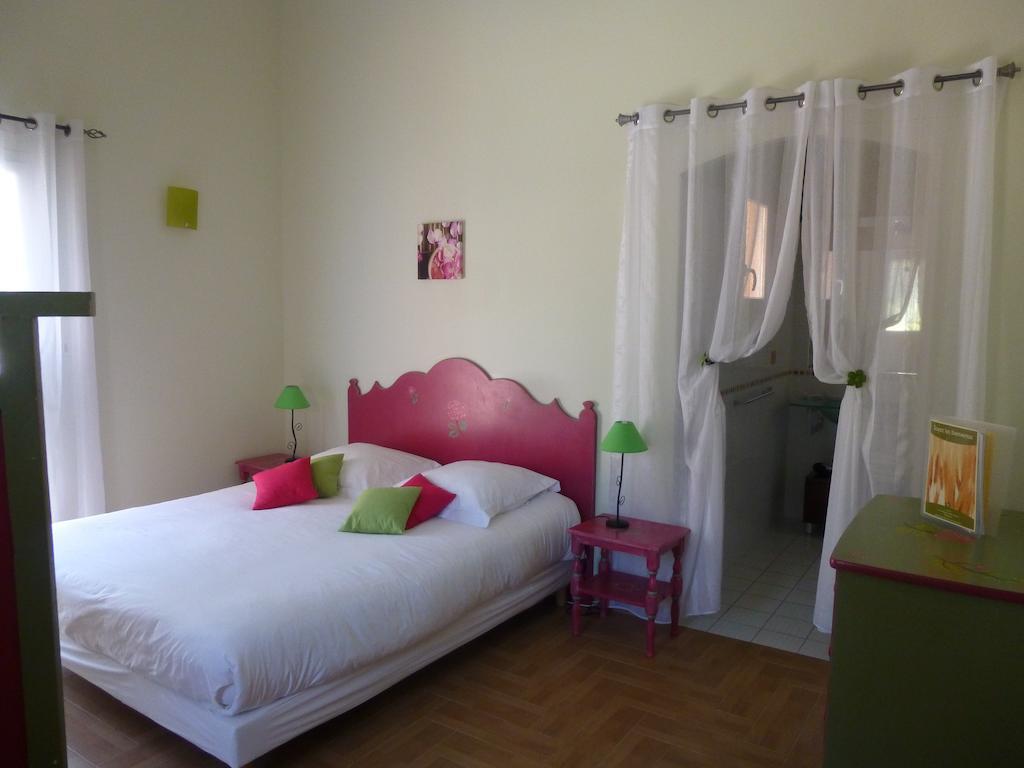 Bed and Breakfast Domaine De Flo Adult A Partir De 16 Ans Saint-Jean-de-la-Blaquiere Habitación foto